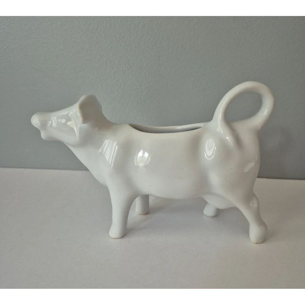 White Vintage Ceramic Cow Creamer with Handle 5 x 7 IN Farmhouse Country Decor